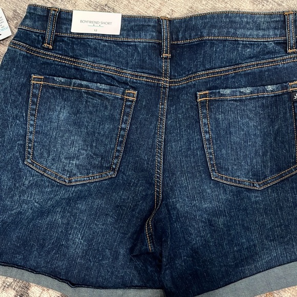 Butterfly shorts - Picture 5 of 7